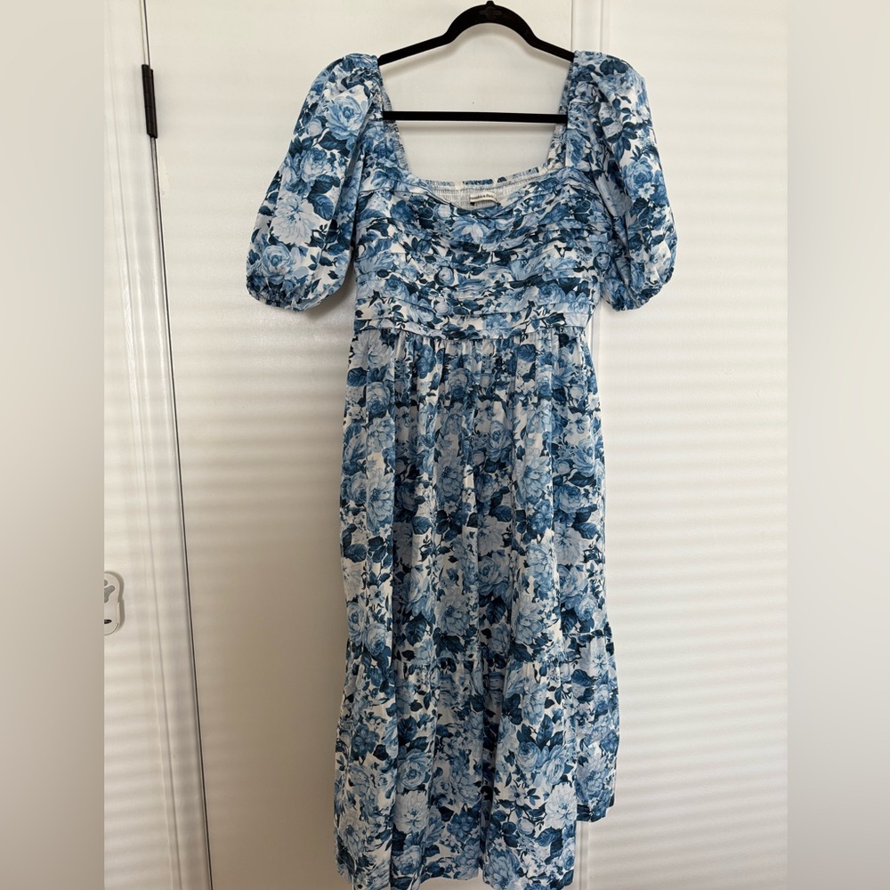 Abercrombie Emerson dress - size L